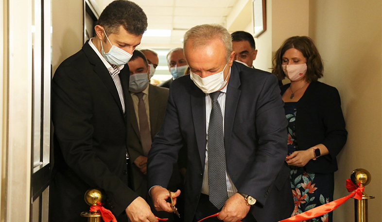 Առանց լաբորատոր ապահովվածության դժվար է պատկերացնել որակյալ բարձրագույն կրթությունը և գիտությունը. Վահրամ Դումանյան