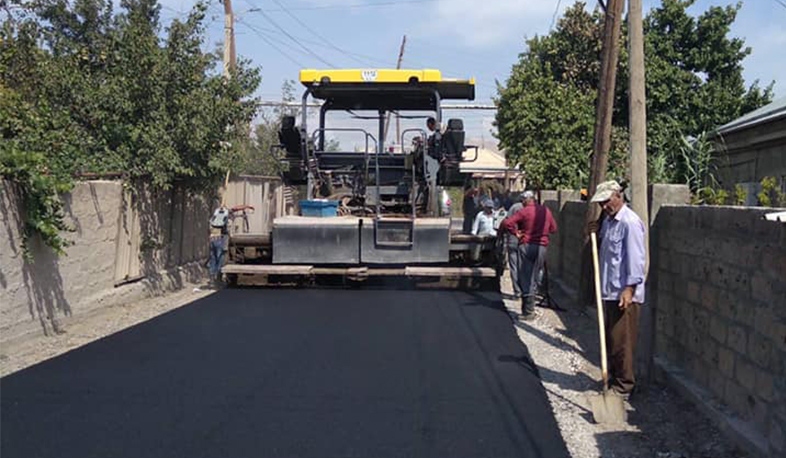 Արարատ համայնքում ընթանում են փողոցների ասֆալտապատման աշխատանքներ