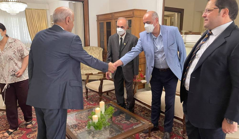 İran-Ermənistan Ticarət Palatasının sədri Ermənistan səfirliyini ziyarət etdi