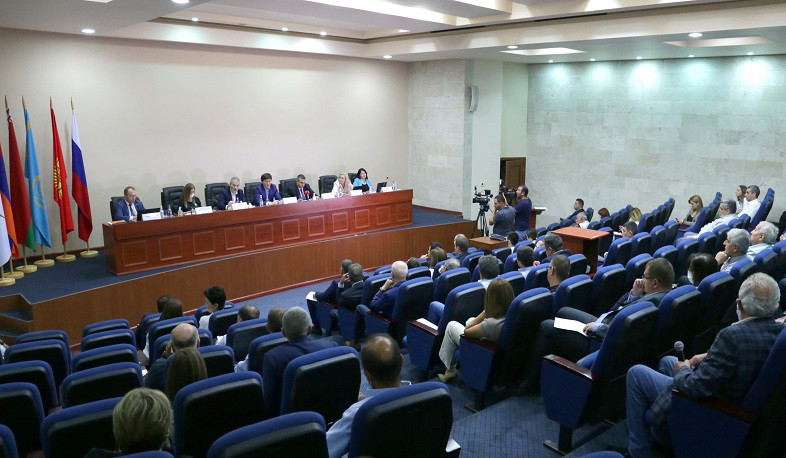 Գործարարների հետ քննարկվել են Հայաստան-ԵԱՏՄ համագործակցության հարցերը