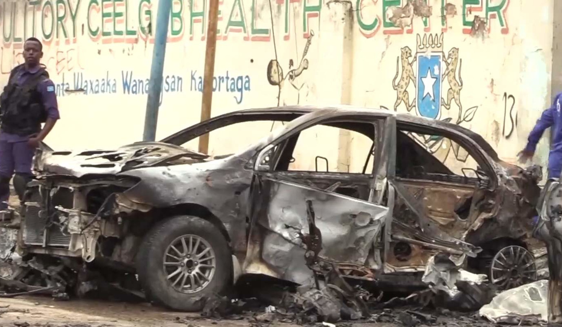 Suicide car bomb targeting convoy in Somali capital kills at least 8