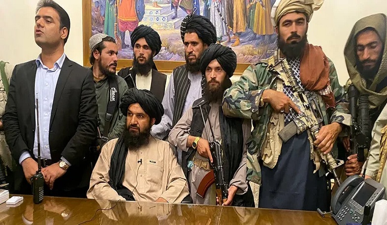 Талибы призвали мировое сообщество дать им 20 месяцев перед тем, как судить об их власти