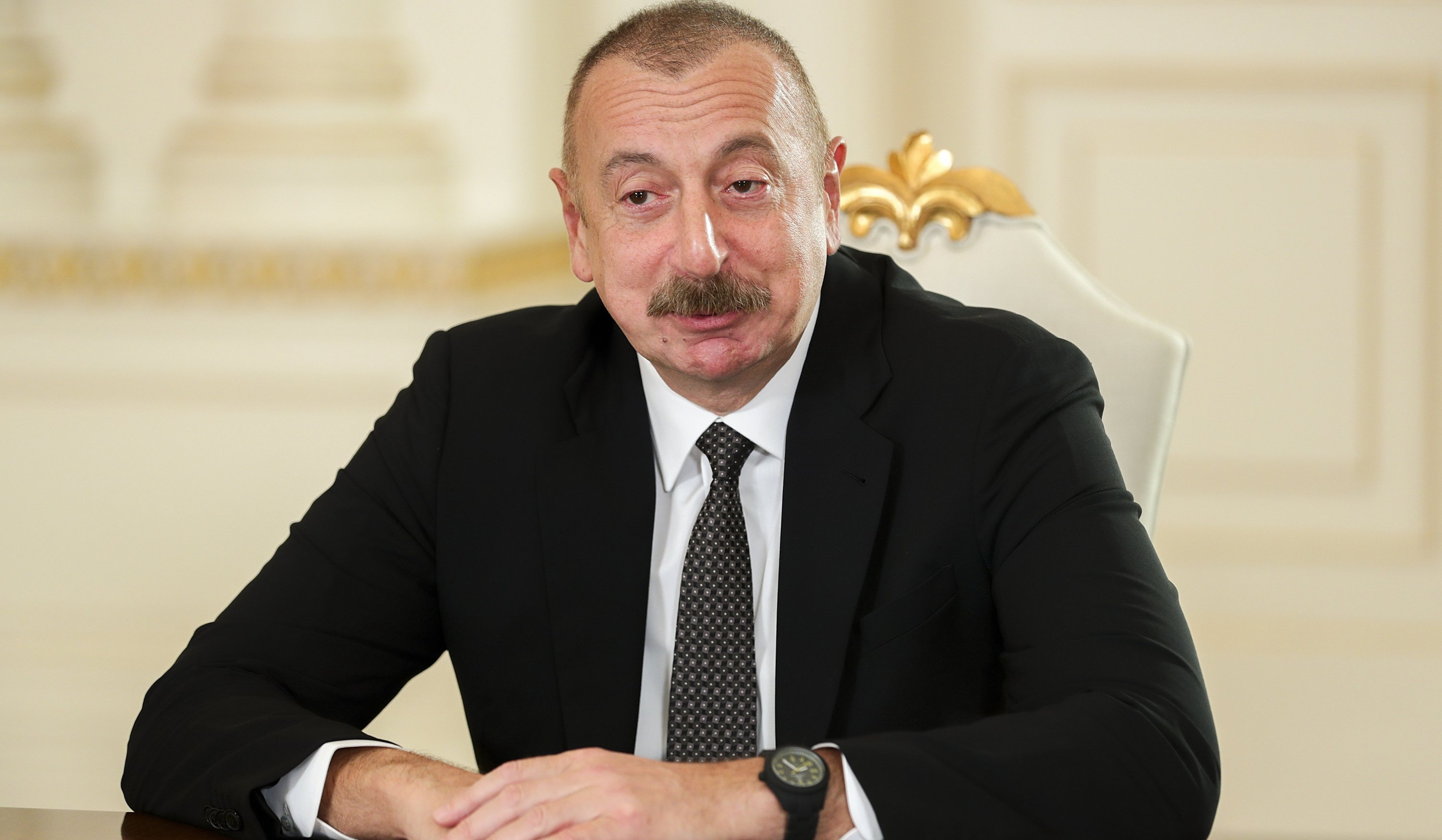 Алиев недоволен военными учениями Ирана возле границ Азербайджана
