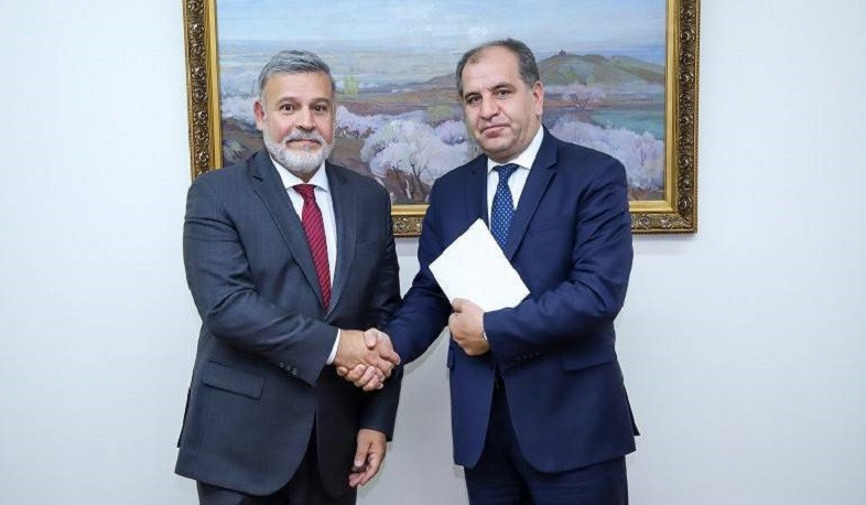 Армения заинтересована в развитии отношений с Перу: Армен Гевондян принял новоназначенного посла Перу