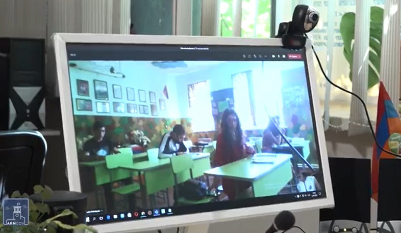 Ուսուցիչների բացը լրացնում են մենթոր դպրոցների մասնագետները