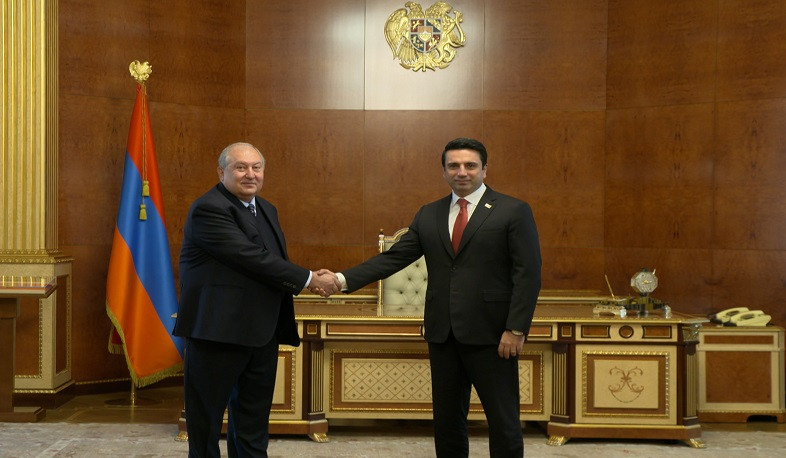 Արմեն Սարգսյանը և Ալեն Սիմոնյանը քննարկել են նախագահական և խորհրդարանական ինստիտուտների միջև համագործակցությանը վերաբերող հարցեր