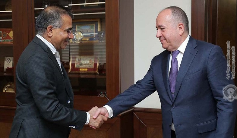 Индийская сторона готова к углублению сотрудничества с Арменией в области обороны: Аршак Карапетян принял посла Индии
