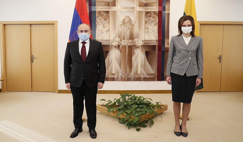 Литва готова оказать содействие демократическим реформам в Армении: премьер-министр встретился с председателем Сейма