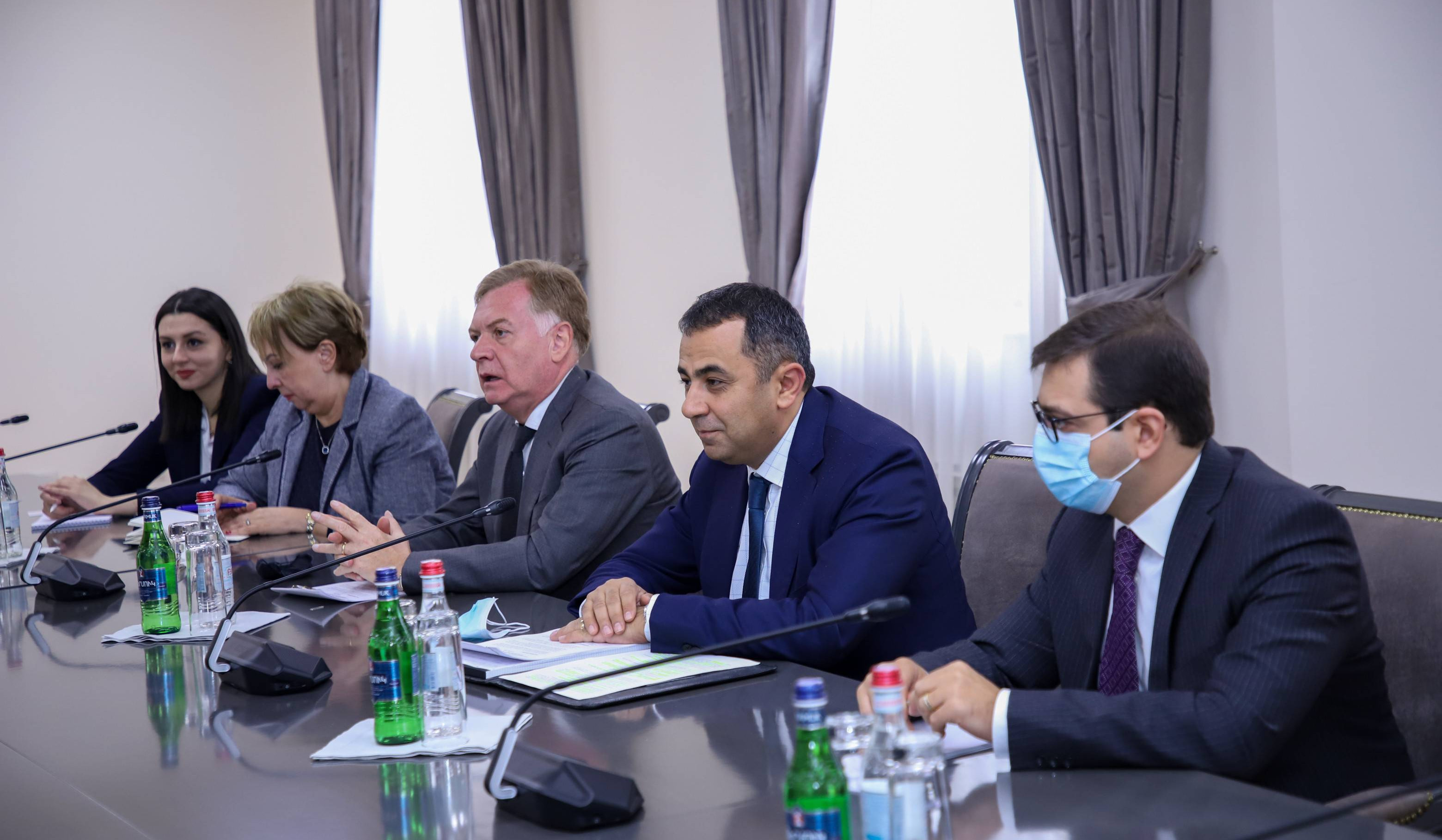 Deputy Foreign Minister of Armenia Vahe Gevorgyan met with the EU Delegation led by Lawrence Meredith