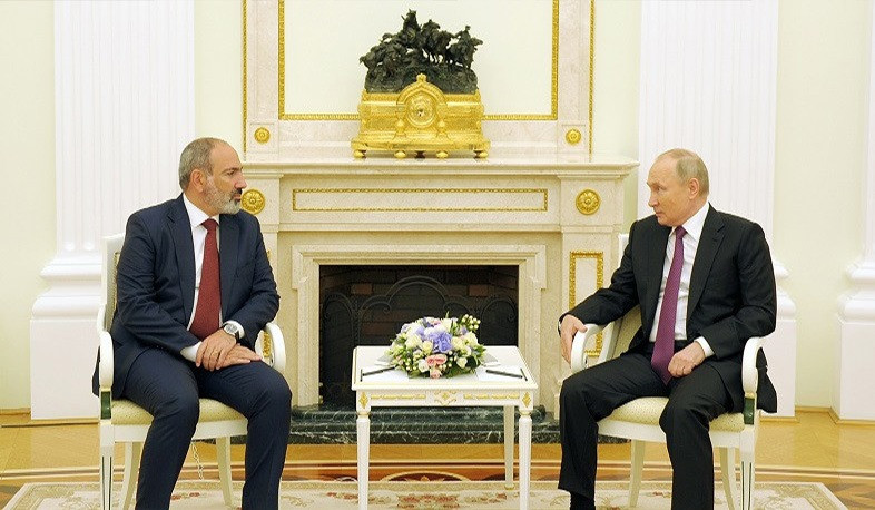 Nikol Paşinyan Vladimir Putinlə bölgədəki vəziyyəti müzakirə edib