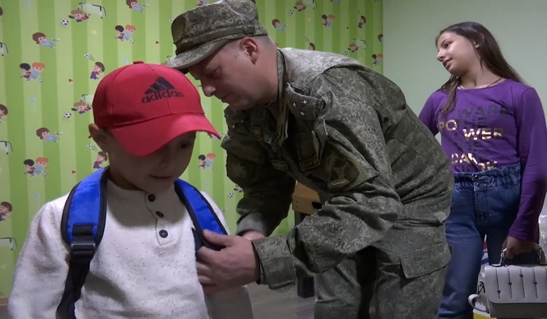 Российские миротворцы совместно с благотворителями оказали помощь детям школы-интерната в Арцахе