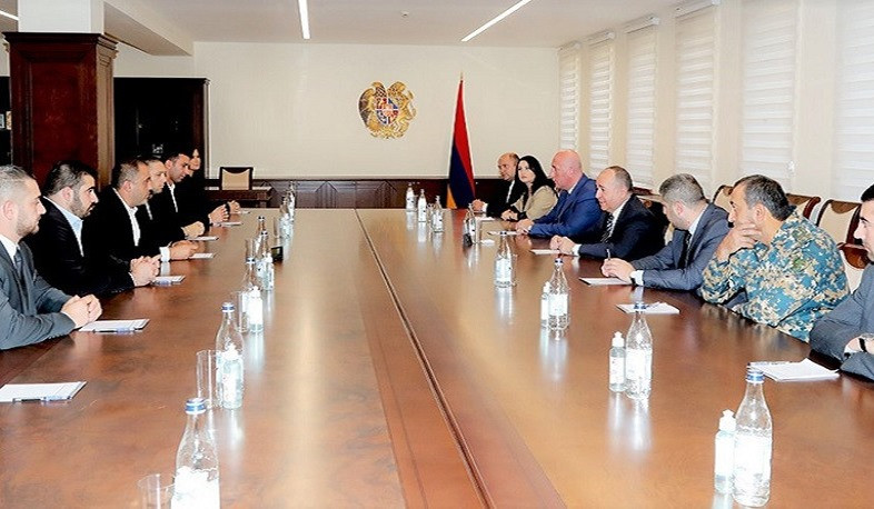 Arshak Karapetyan met with Armenian Diaspora benefactors
