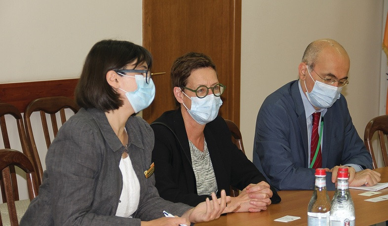 Նարեկ Մկրտչյանն ընդունել է Հայաստանում Ֆրանսիայի դեսպան Անն Լույոյին