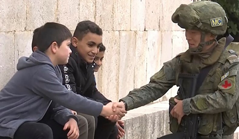 Российские миротворцы обеспечили безопасное посещение порядка 70 паломников в монастырский комплекс в Арцахе