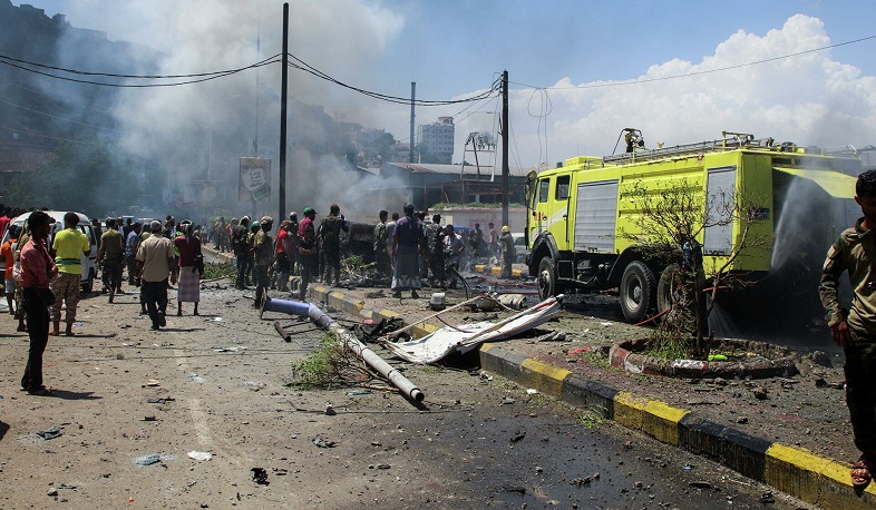 Car bomb in market of opposition-held Syrian town kills 4