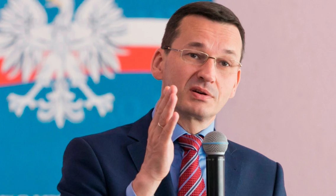Премьер Польши назвал ложью утверждения о планах выхода республики из ЕС