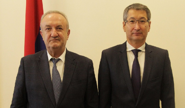 Ваграм Думанян и посол Казахстана обсудили перспективы сотрудничества