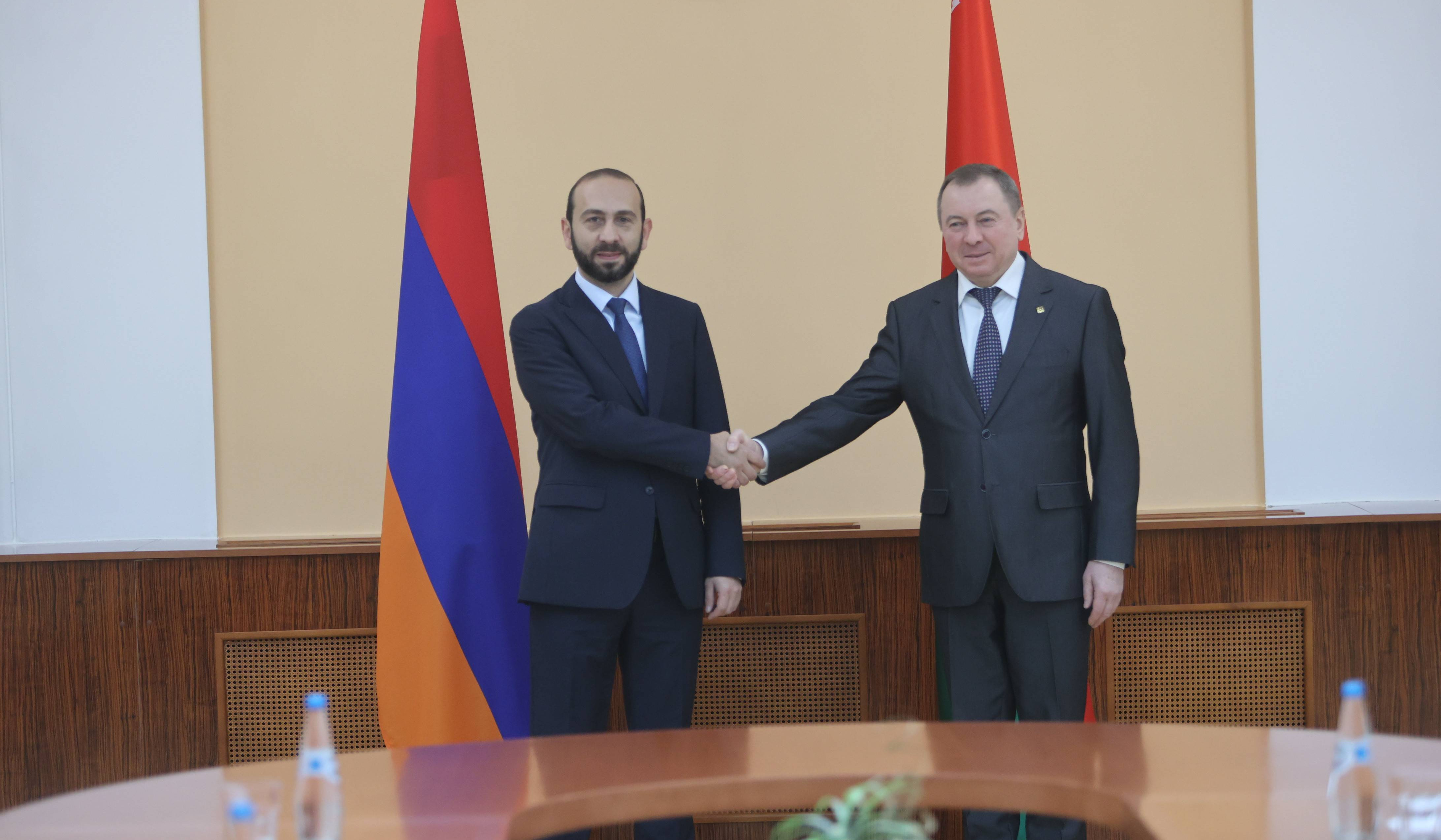 Ararat Mirzoyan discussed agenda of Armenian-Belarusian cooperation with Belarusian Foreign Minister