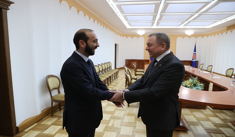 Ararat Mirzoyan Belarus Xİ naziri ilə Ermənistan-Belarus əməkdaşlığının gündəliyini müzakirə edib