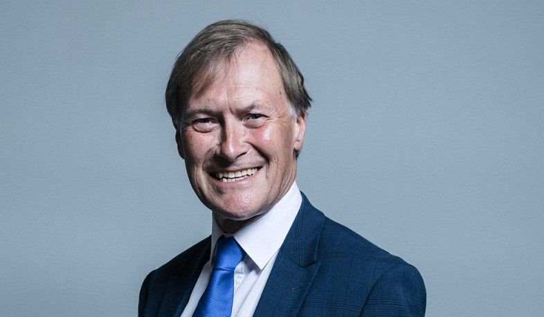 Депутат британского парламента Дэвид Эмесс убит в ходе встречи с избирателями