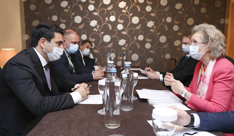 Ալեն Սիմոնյանն Աթենքում հանդիպել է ԵԱՀԿ ԽՎ նախագահի հետ