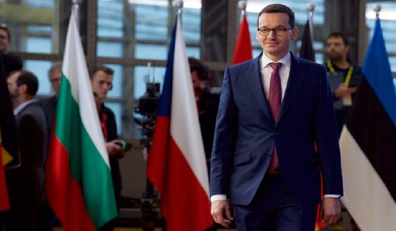 Լեհաստանի վարչապետին ԵՄ-ի նկատմամբ դիրքորոշման համար քննադատում են իր երկրում