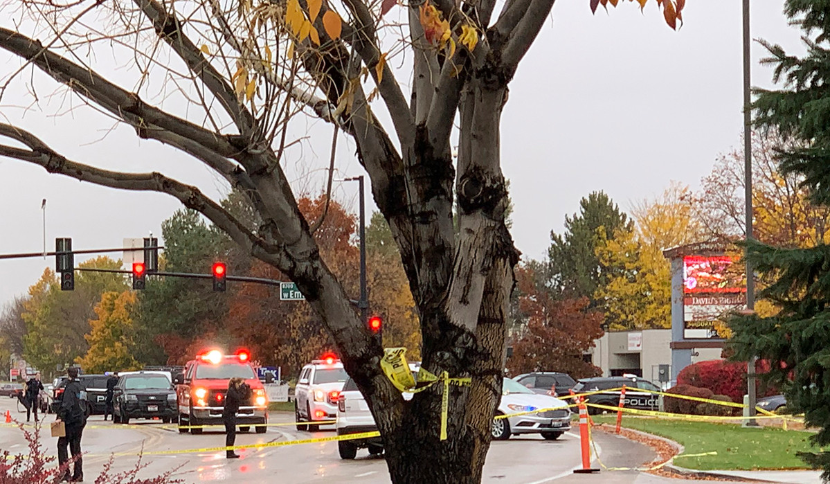 Shopping mall shooting in Idaho leaves 2 dead, 4 injured