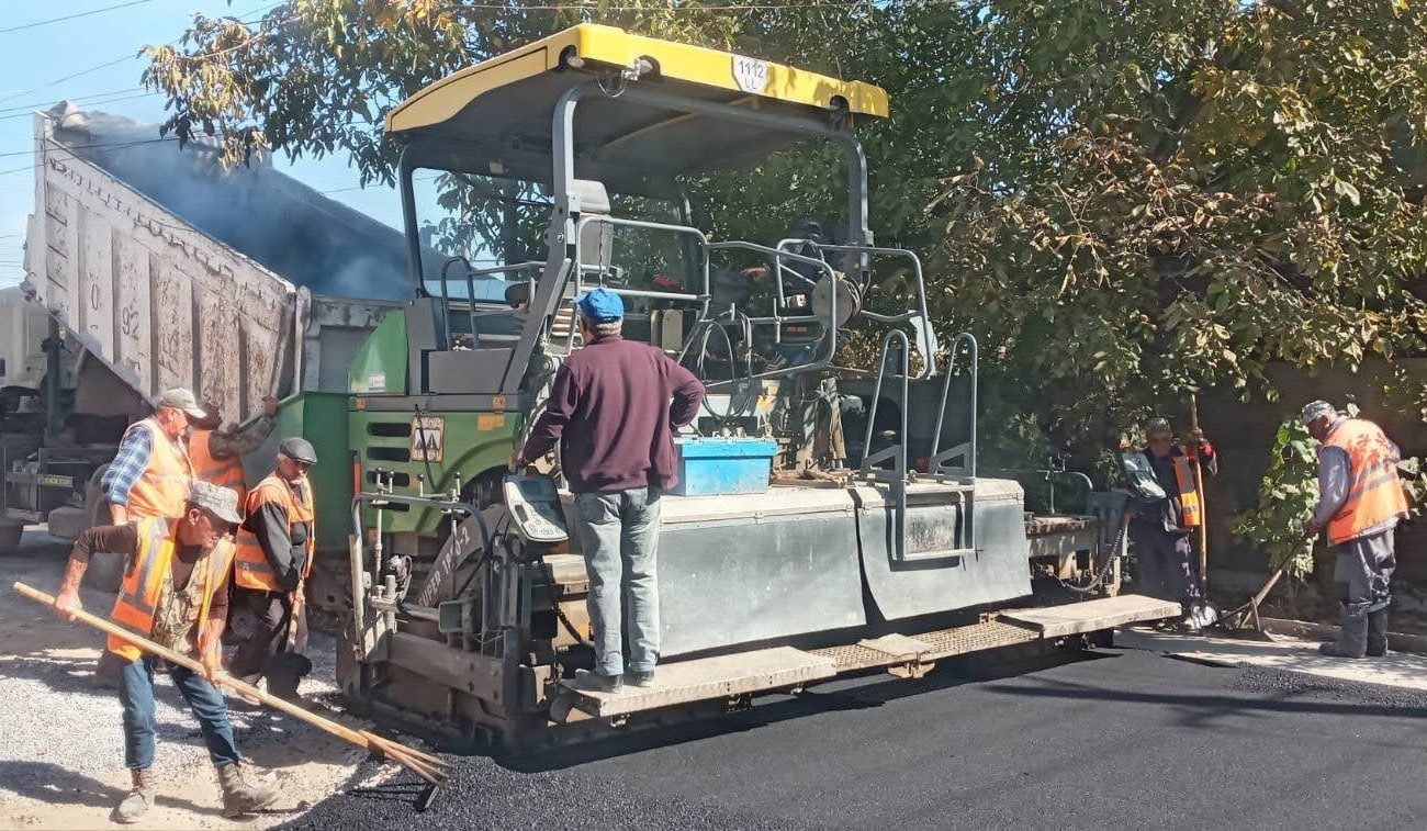 Բարեկարգվում են Արարատ համայնքի փողոցները