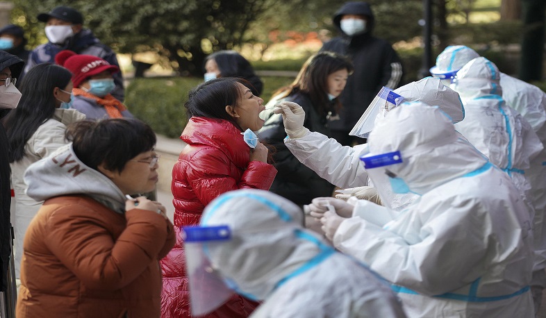 Около 6 млн жителей Китая оказались в зоне локдауна из-за вспышки COVID