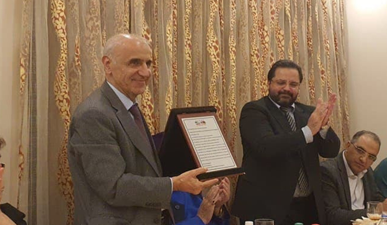 Իրան-Հայաստան պալատի անունից դեսպան Թումանյանին շնորհակալագիր է հանձնվել