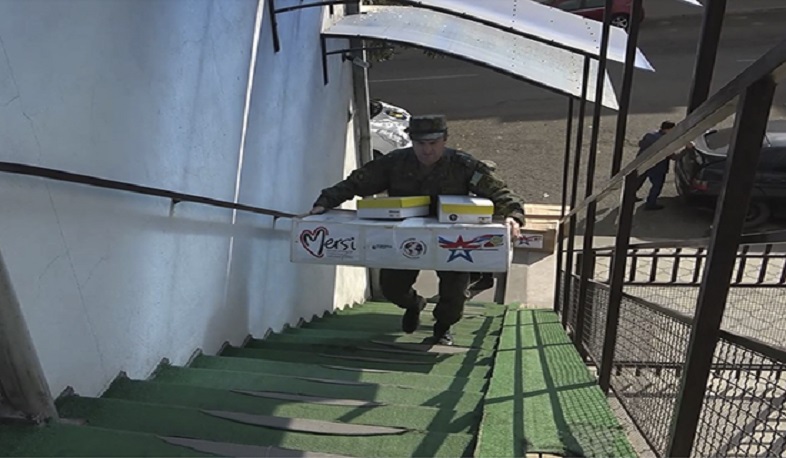 Российские миротворцы оказали адресную помощь вынужденным переселенцам в Арцахе