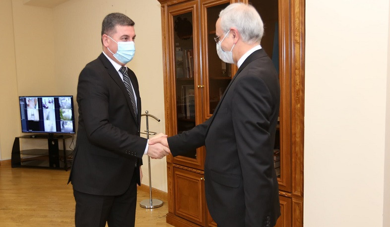 Гнел Саносян и посол Ирана обсудили совместные программы в сфере транспортных и энергетических инфраструктур