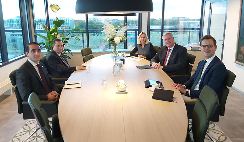 Քննարկվել է նիդերլանդական ընկերությունների ներգրավմամբ Էջմիածնում սոցիալ-տնտեսական և մշակութային ուղղվածությամբ ծրագրերի իրականացումը