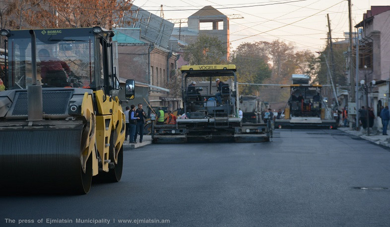 Էջմիածնի Բաղրամյան փողոցում ասֆլատապատման աշխատանքները շուտով կավարտվեն