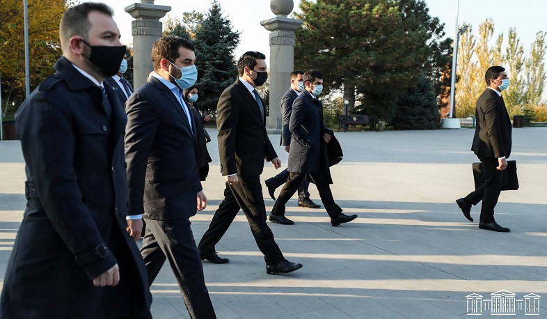 ԱԺ «Քաղաքացիական պայմանագիր» խմբակցության պատգամավորներն այցելել են Եռաբլուր