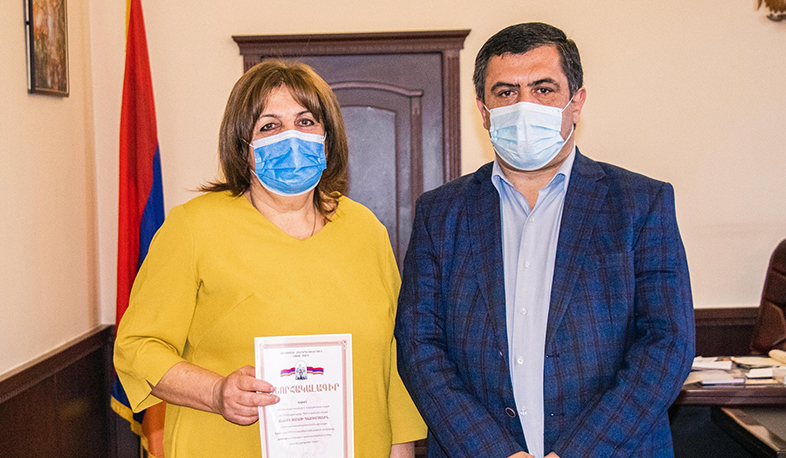 Վանաձորի թիվ 25 դպրոցը պարգևատրվել է՝ կորոնավիրուսային հիվանդության կանխարգելման գործընթացը գերազանց իրականացնելու համար