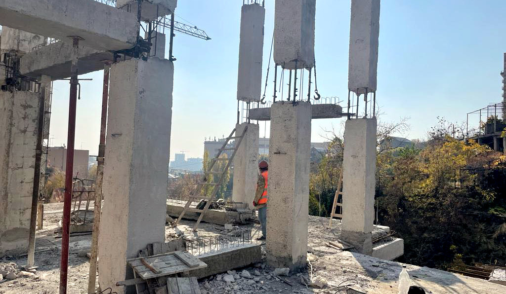 Կասեցվել և ապամոնտաժվել են Կենտրոն վարչական շրջանում կառուցվող բազմաբնակարան բնակելի համալիրի շինարարական աշխատանքները