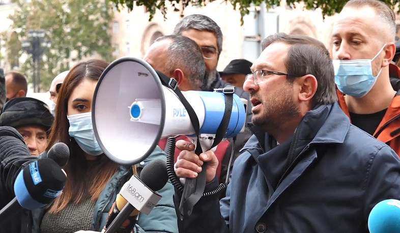 Բողոքի ակցիա Կառավարության շենքի դիմաց