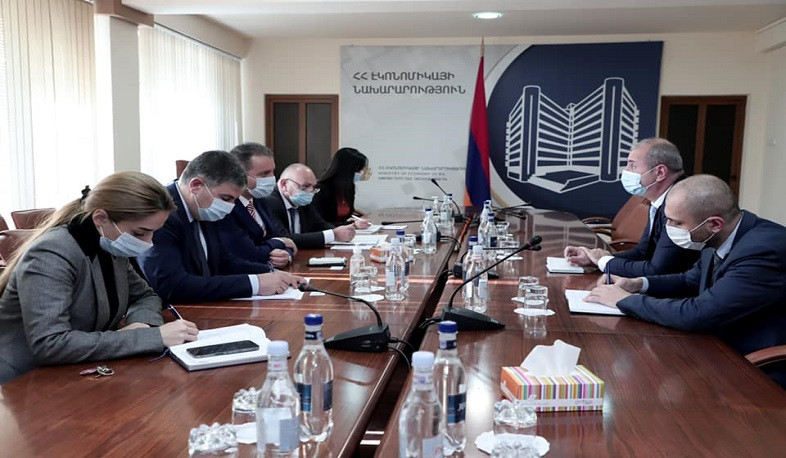 Vahan Kerobyan meets with Georgian Charge d'Affaires to Armenia