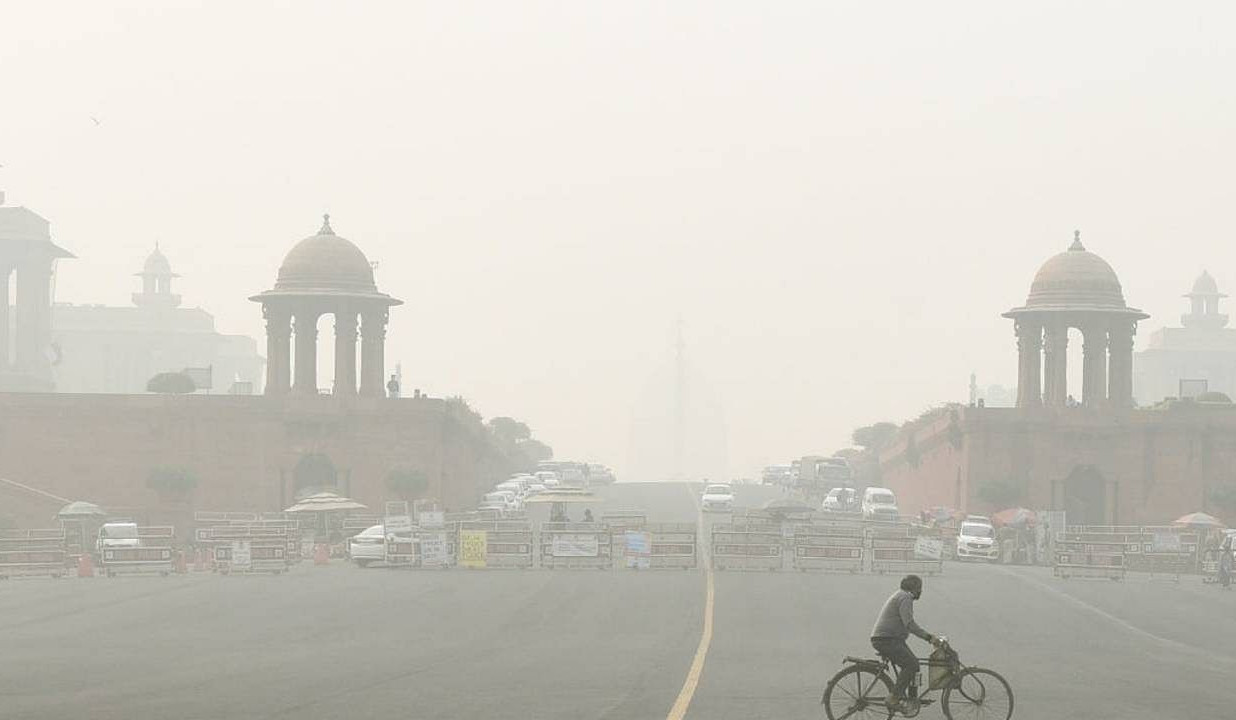 India's top court says New Delhi air pollution situation is 'very serious'