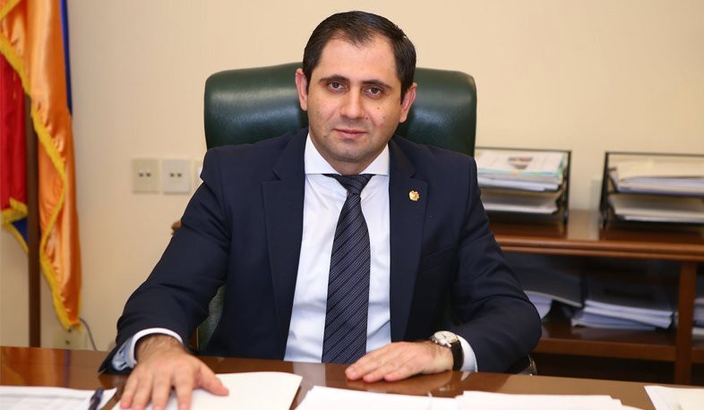 Suren Papikyan Ermənistanın müdafiə naziri təyin olunub