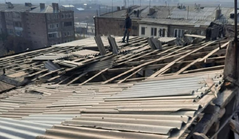 Արտաշատում սուբվենցիոն ծրագրով իրականացվում են տանիքների վերանորոգման աշխատանքներ