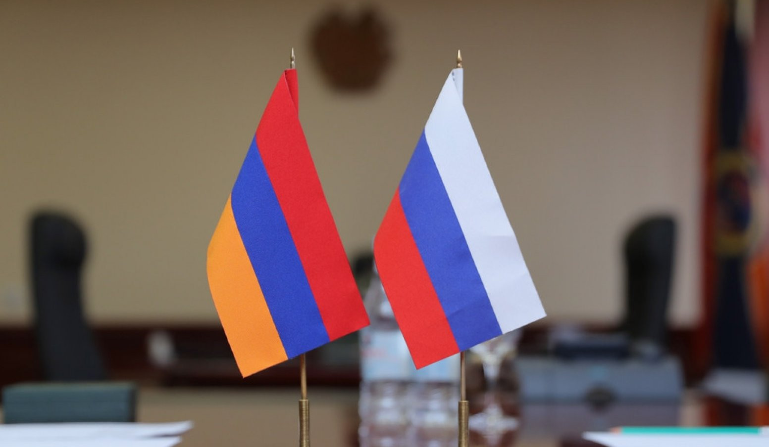 Армения и Россия проводят консультации по ситуации на армяно-азербайджанской границе