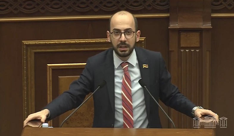 Ադրբեջանը հռետորաբանությունից անցել է ռազմական գործողությունների. Արթուր Հովհաննիսյան