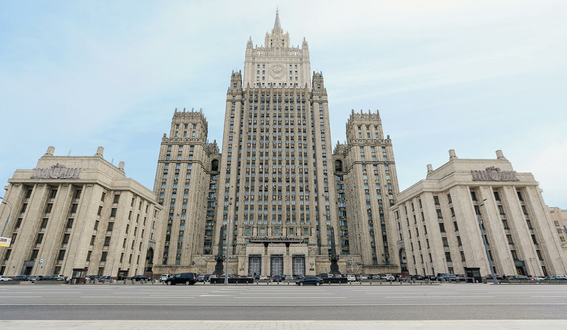 Россия в контакте с Азербайджаном и Арменией: МИД РФ