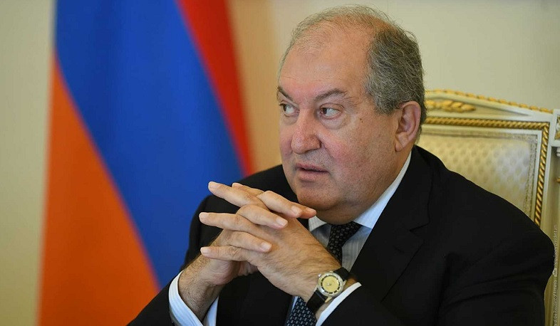 Armen Sarkissian touched upon situation on borders of Armenia within framework of Bloomberg New Economy Forum