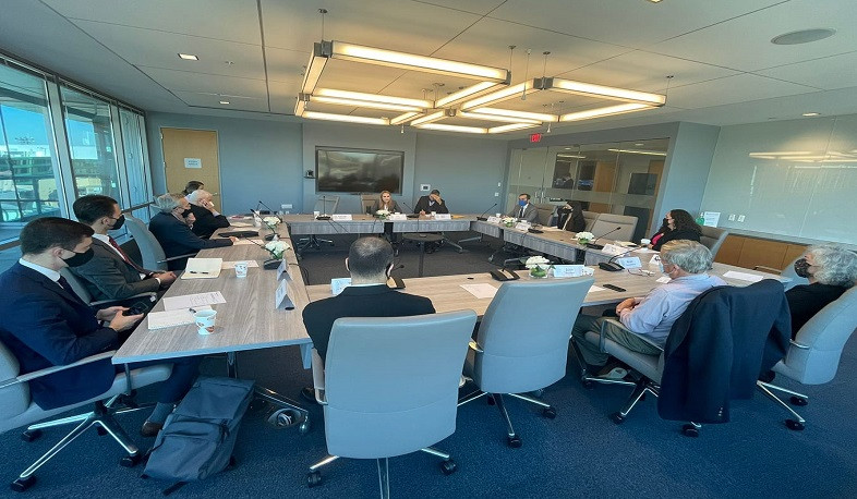 Դեսպան Մակունցը հանդիպել է Վաշինգտոնում գործող վերլուծական կենտրոնների ներկայացուցիչների հետ