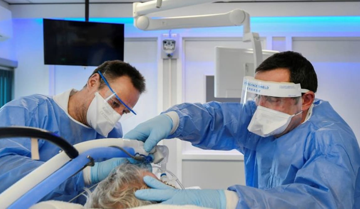 Նիդերլանդներից քովիդով հիվանդներին տեղափոխում են Գերմանիա հիվանդանոցների ծանրաբեռնվածության պատճառով