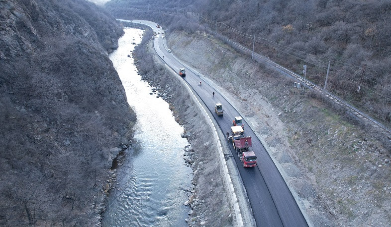 Շարունակվում է Թումանյան-Ալավերդի հատվածի ասֆալտապատումը