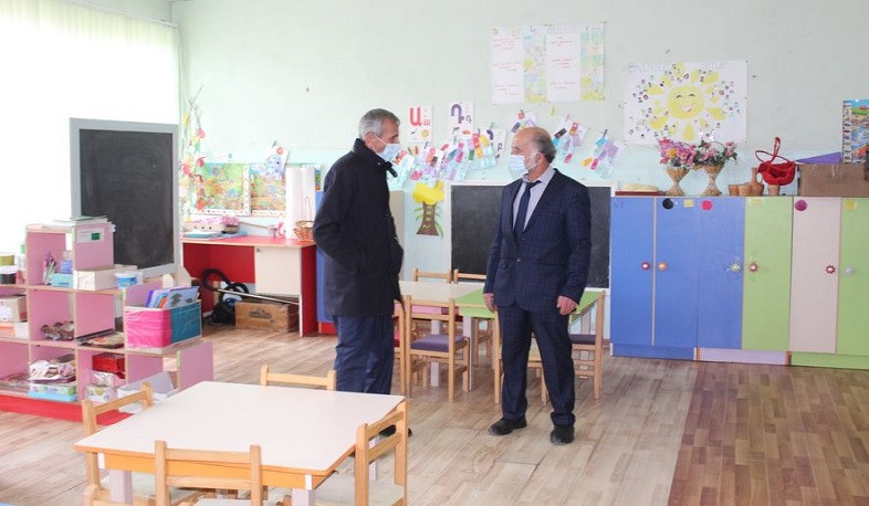 Արագածոտնի մարզպետը Լուսագյուղի և Եղիպատրուշի դպրոցներում քննարկել է հակահամաճարակային կանոնների պահպանման հարցեր